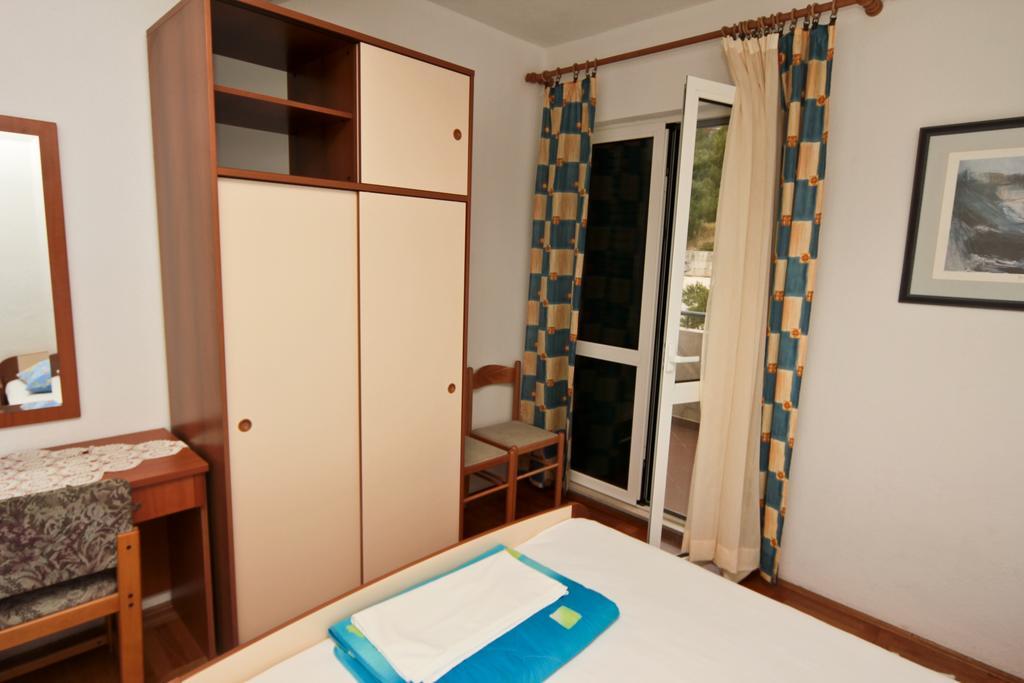 Apartments Toni Two Igrane Exterior photo