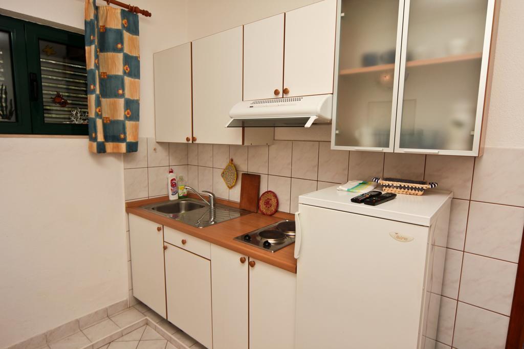 Apartments Toni Two Igrane Exterior photo