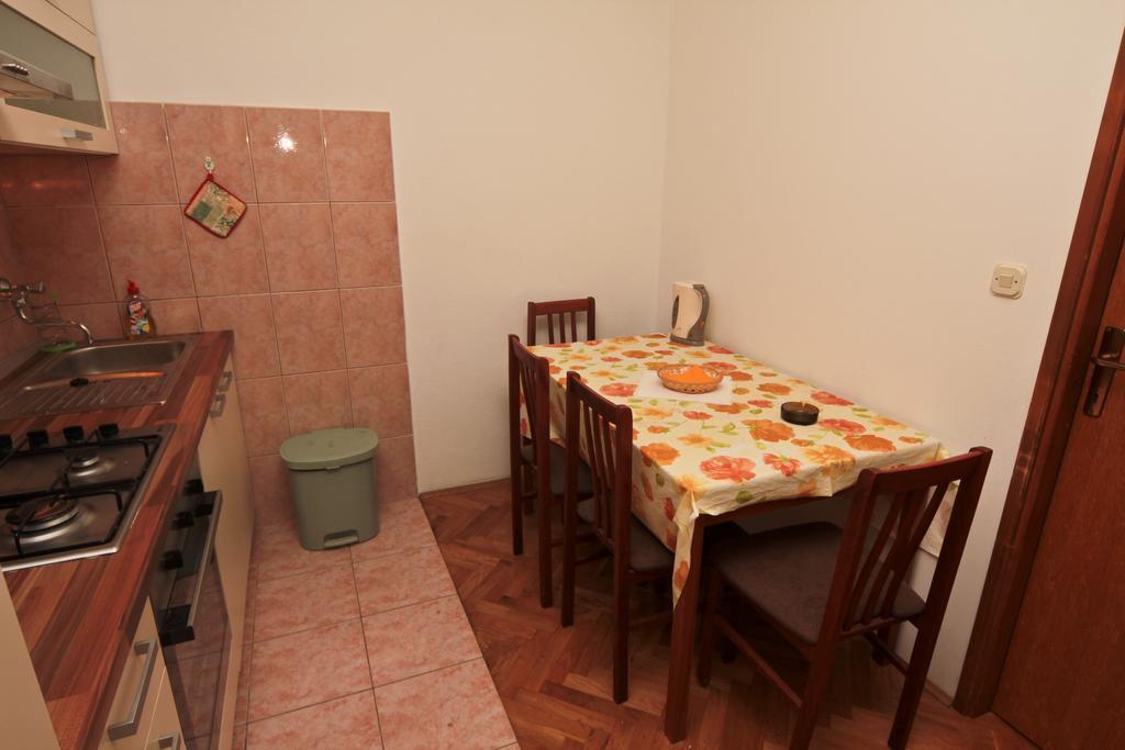 Apartments Toni Two Igrane Exterior photo
